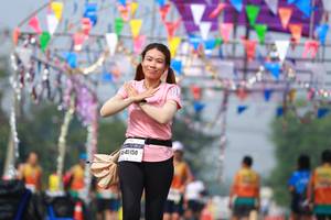 BIB: 45150
                            <button type="button" onclick="openModal(9906775)" class="btn btn-primary btn-sm float-right btn-popup" data-toggle="modal" data-target=".modal-high-quality">
                        <i class="fas fa-shopping-cart"></i> Add to Cart
                    </button>
                                            <button type="button" onclick="isThisMe(9906775, true)" class="btn btn-success btn-sm float-right btn-popup btn-isme hidden" data-toggle="tooltip" data-placement="bottom" title="นี่คือรูปของคุณใช่ไหม คลิกที่นี่เพื่อเอาเข้าอัลบั้ม">
                        <i class="fas fa-plus"></i> Add to album
                    </button>
                    <button type="button" onclick="isThisMe(9906775, false)" class="btn btn-warning btn-sm float-right btn-popup btn-isnotme hidden">
                        <i class="fas fa-ban"></i> Remove from album
                    </button>